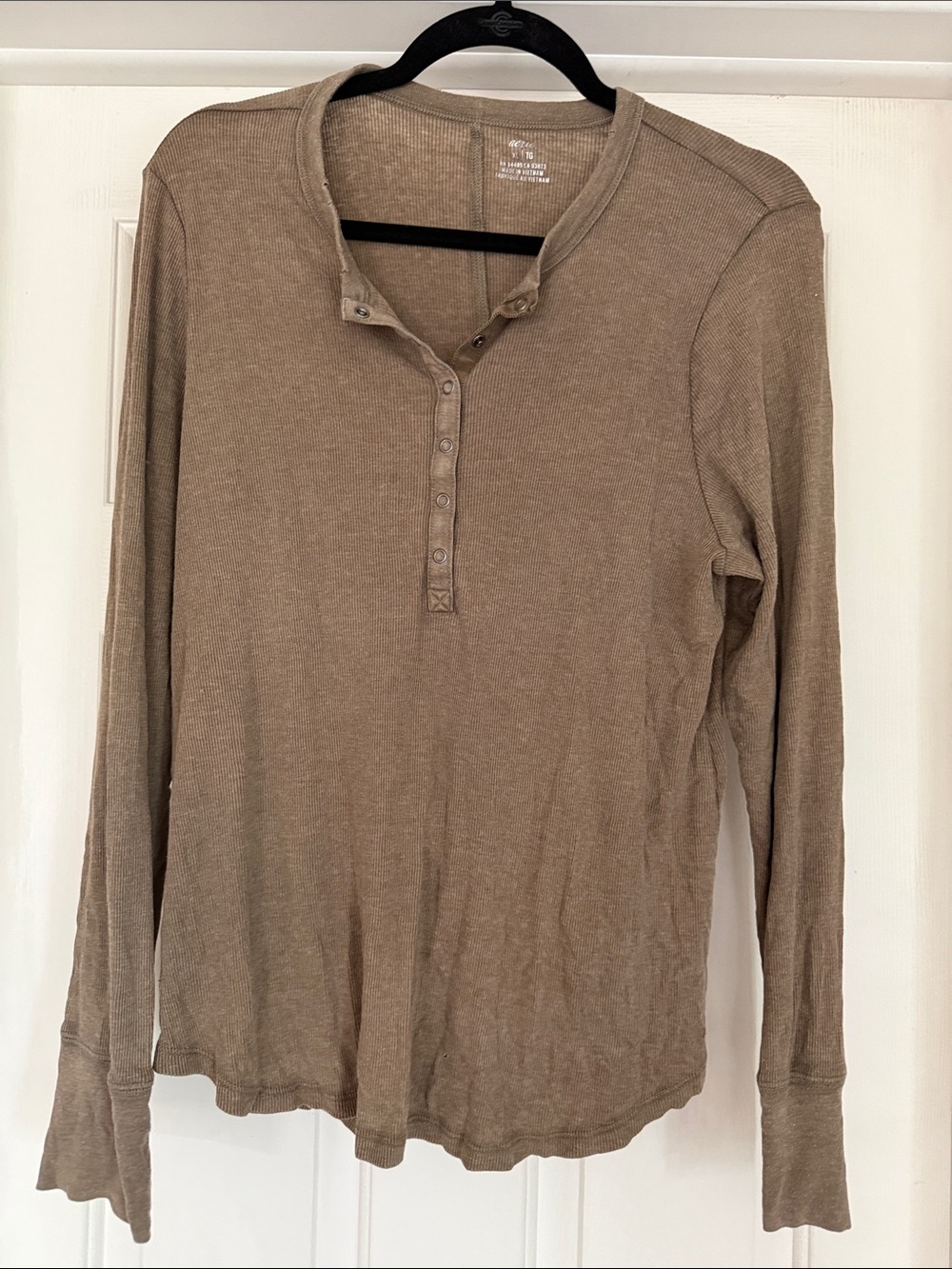 aerie Taupe Long-Sleeve Henley Top
